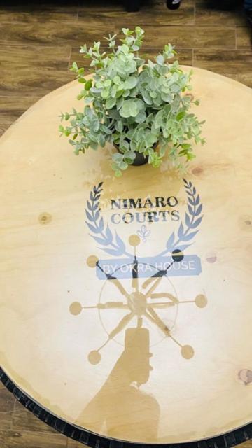 מלון אנטבה Nimaro Courts מראה חיצוני תמונה